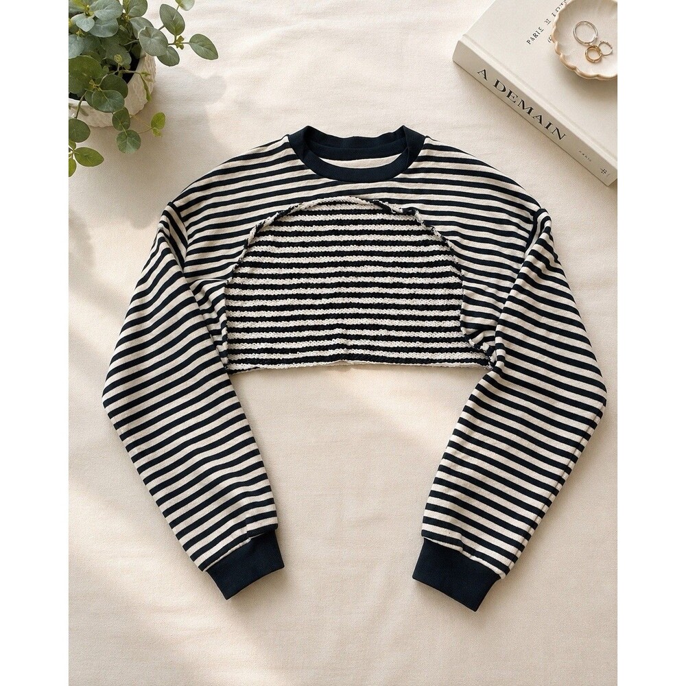 Urban Outfitters Cassidy Cut-Out Cropped Sweater Womens S Striped Y2K